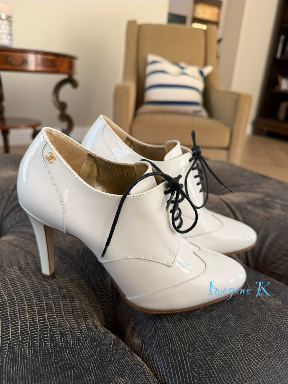 CHANEL White Patent Leather Lace-Up Heeled Oxfords with Black Laces
